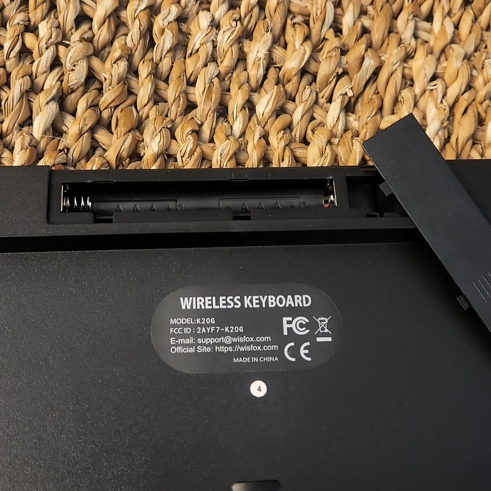 Wisfox Wireless Keyboard with USB connector 💥